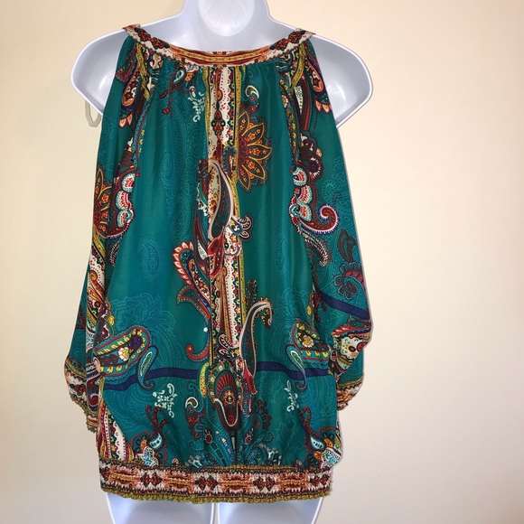 *ECI Cold Shoulder & Tie V-Neck Blouse - Picture 5 of 8